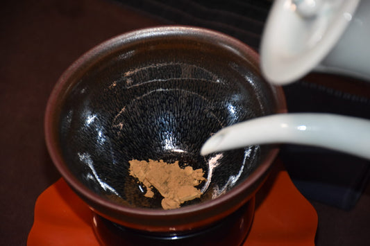 The Benefits of Drinking Tea with Jian Zhan: A Tradition of Elegance and Health